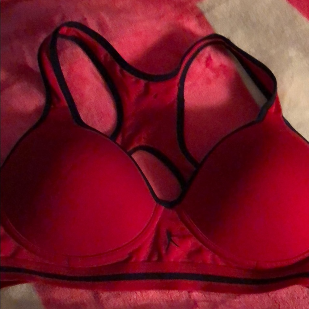 Sports bra